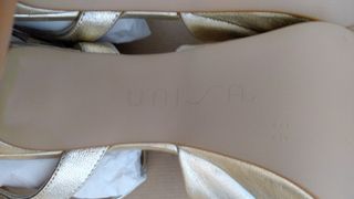 Zapato de tacón "UNISA" t:36 (135€)