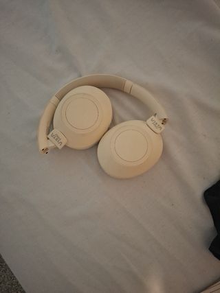 Casco inalambricos con Bluetooth.