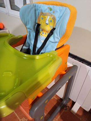 Ofertón Trona Jane + mesa y silla