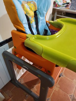 Ofertón Trona Jane + mesa y silla