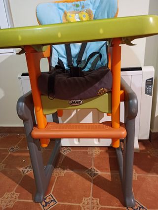 Ofertón Trona Jane + mesa y silla