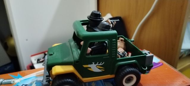 GRANUJAS LADRONES  PLAYMOBIL