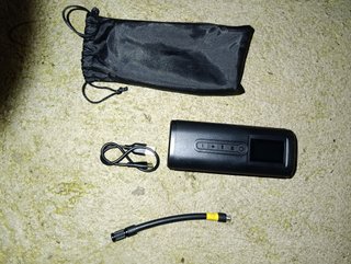 BOMBA PARA INFLAR NEUMÁTICOS ETC