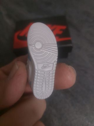 Portachiavi scarpe jordan con scatola