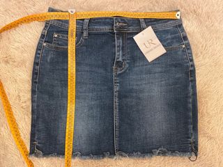 Falda vaquera. NUEVA.Con etiqueta