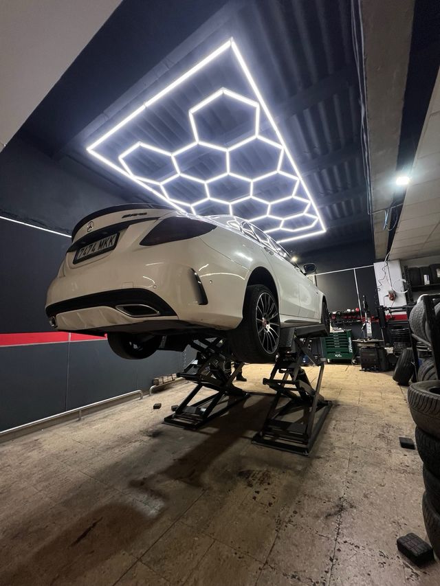 Pirelli Scorpion 235/55/19 101V