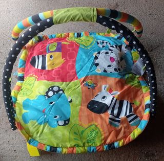 Manta de juegos de bebe