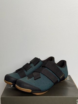Zapatillas ciclismo Fizik Terra Vento x Pedaled