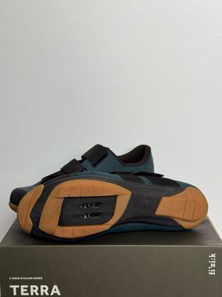 Zapatillas ciclismo Fizik Terra Vento x Pedaled