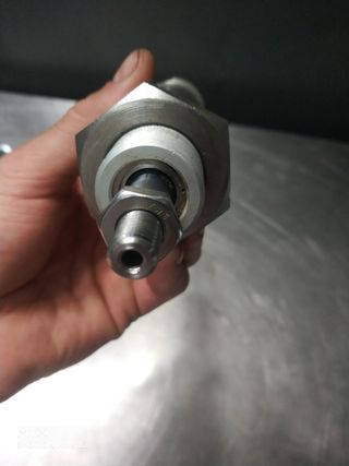 Cilindro neumatico doble efecto