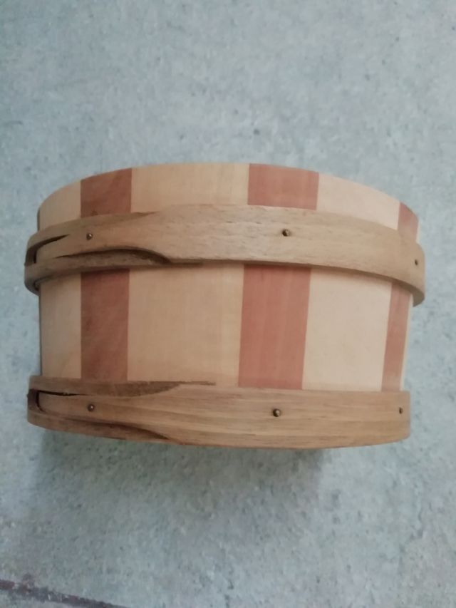 panera de madera original de las gruyeres