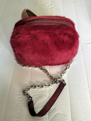 Precioso bolso rojo de pelo