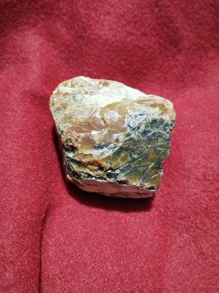 Pietra grezza naturale