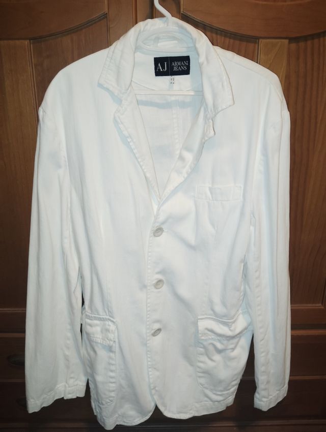 Americana Armani Blanca talla 42