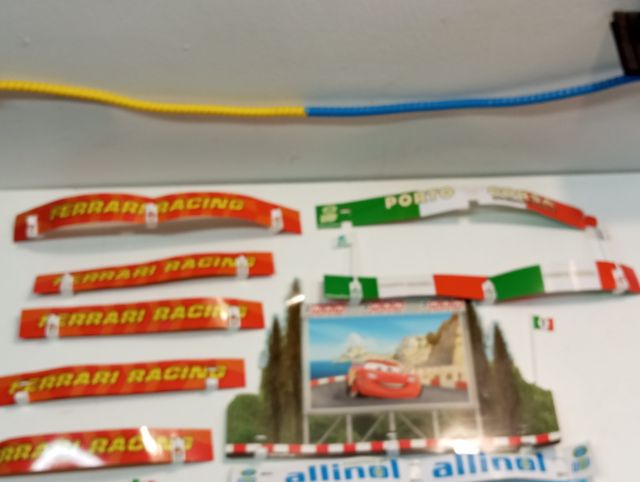 2 Scalextric Carrera GO