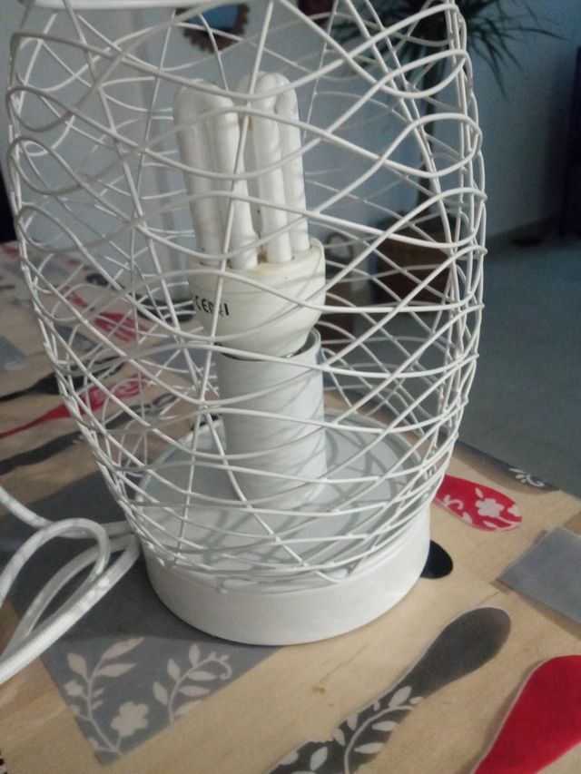 Lampara nueva blanca