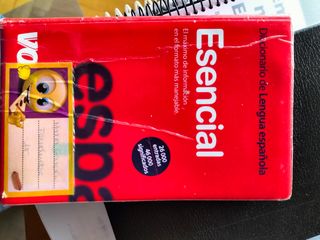 Diccionario Esencial de la Lengua Española (Spanish Edition)