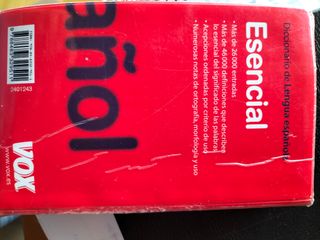 Diccionario Esencial de la Lengua Española (Spanish Edition)