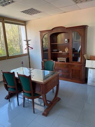 Mesa escriorio clasica estilo ingles.