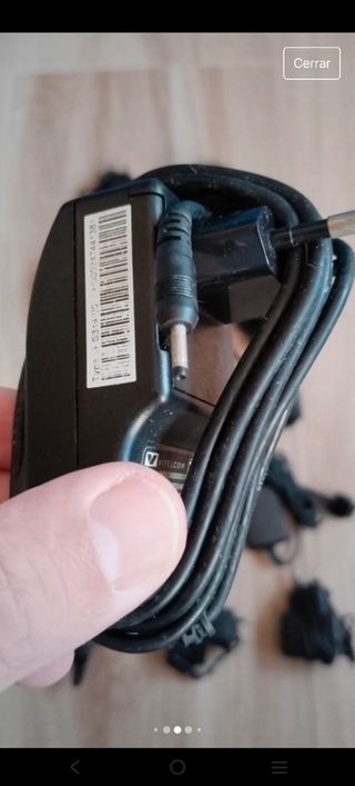 14 cargadores de móviles