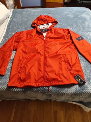 Chubasquero rojo de Green Coast