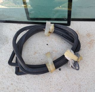 Vetri laterali posteriori apribili fiat cinquecent