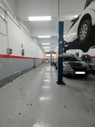 SE TRASPASA TALLER EN BARCELONA