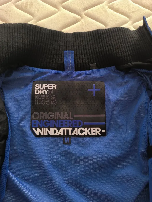 ⭐ CHAQUETA CORTAVIENTO SUPERDRY ⭐