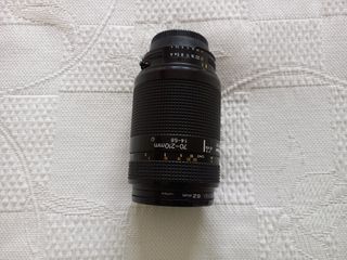 Objetivo Nikon AF NIKKOR ZOOM 70-210. 1:4-5.6 D