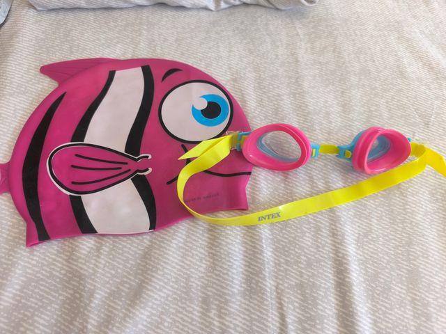 Gorro, gafas natación de Niña y manguitos, usados