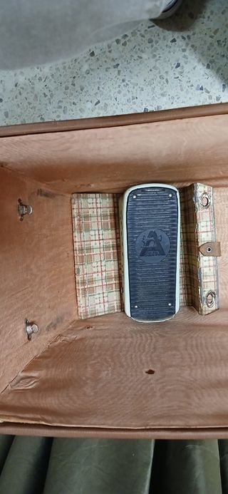 Maquina de coser antigüa Alfa