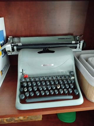 Maquina de escribir Lexicón 80