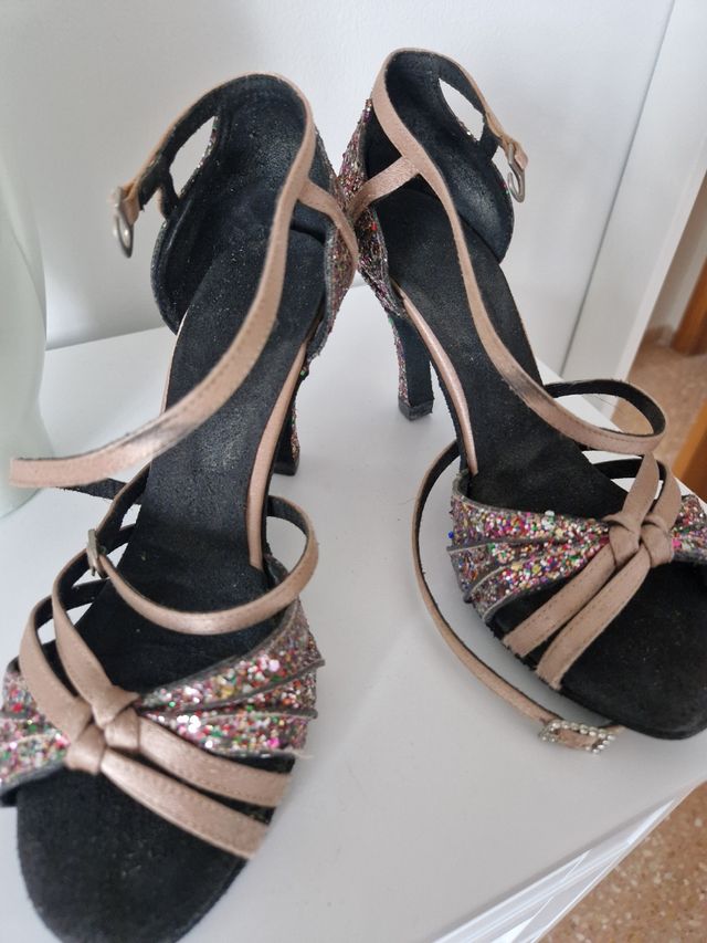 Zapatos baile