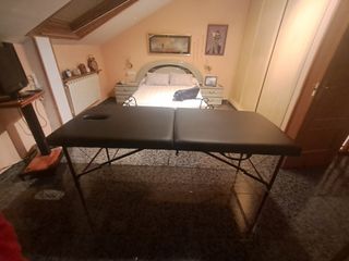 Camilla plegable y regulable de 180 x 60 cm.