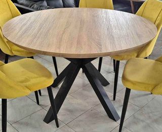 mesa redonda de madera nuevas