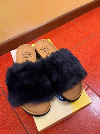 Ciabette scholl con pelo nero/blu