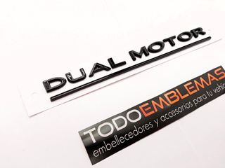 EMBLEMA LATERAL O TRASERO DUAL MOTOR TESLA NEGRO