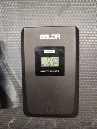 Estación meteorológica , con un sensor para exteri