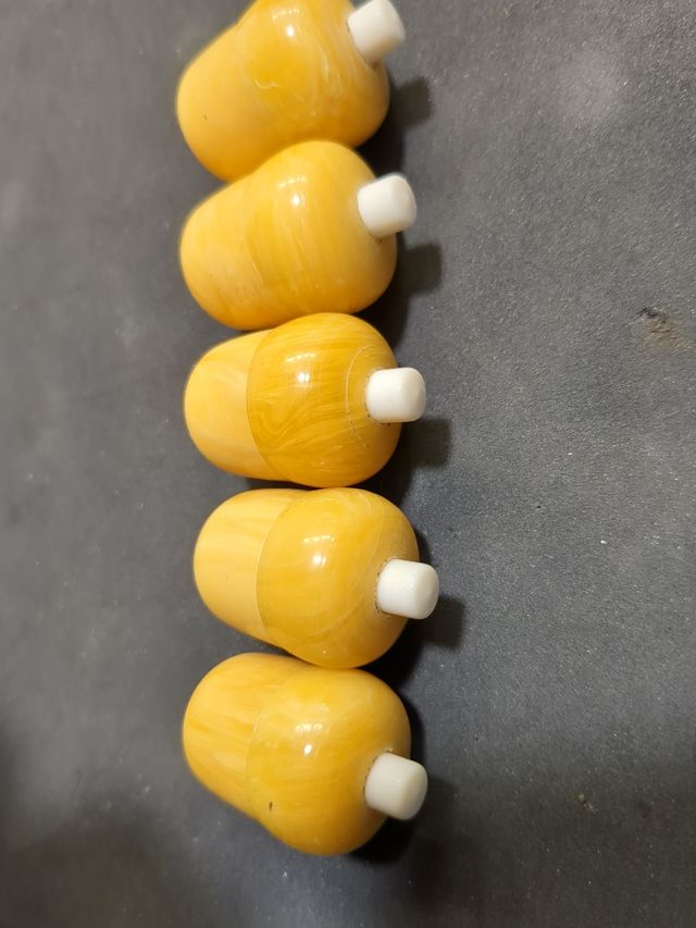 5 PULSANTI GALALITE Giallo Ocra Anni '60 Nuovi