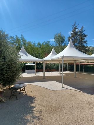 Carpa y tipis