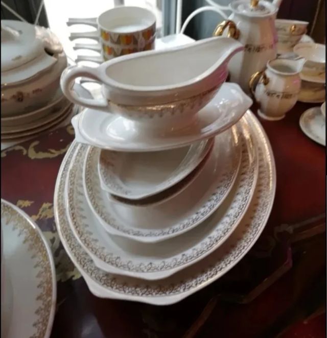 Vajilla Royal China