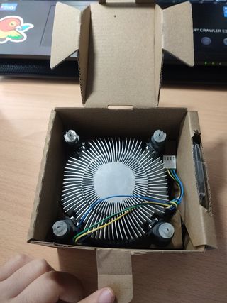 Intel i3-10100F
 Intel i3-10100F