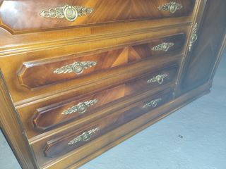 Cómoda de habitación.