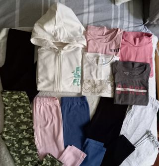 Lote de ropa 3-4 años en perfecto estado.
