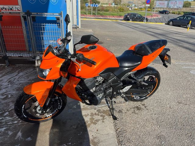 Kawasaki z750 31000kms 2008