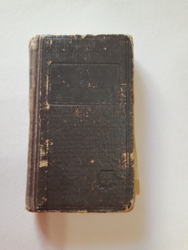 Vecchio messale per ragazze o.