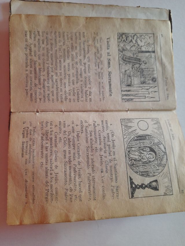 Vecchio messale per ragazze o.