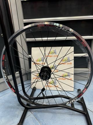 Rueda 26”de btt bici disco 9x135mm