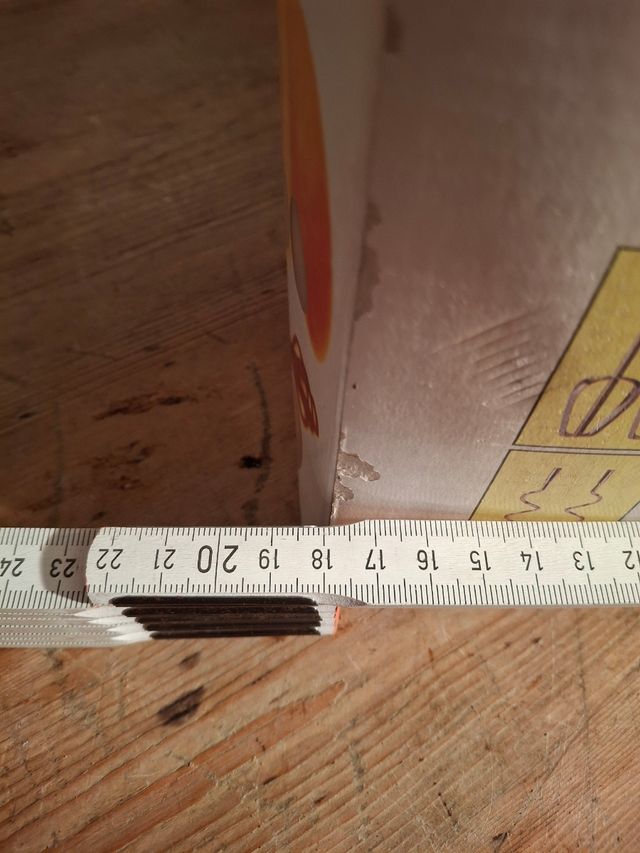 Sbattitore con supporto e contenitore