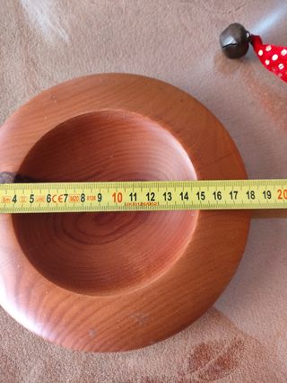 Cenicero vintage de madera de olivo